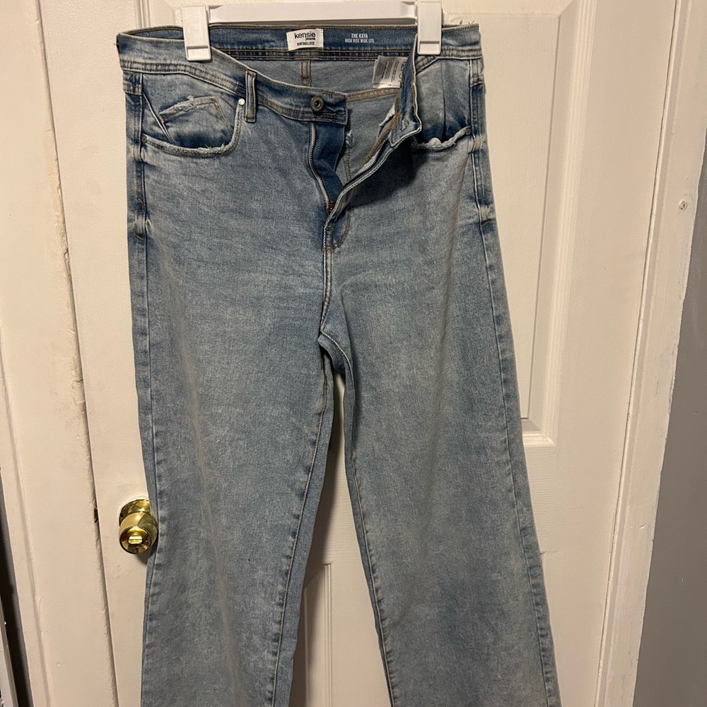 Kensie Light Blue Straight Leg Jeans